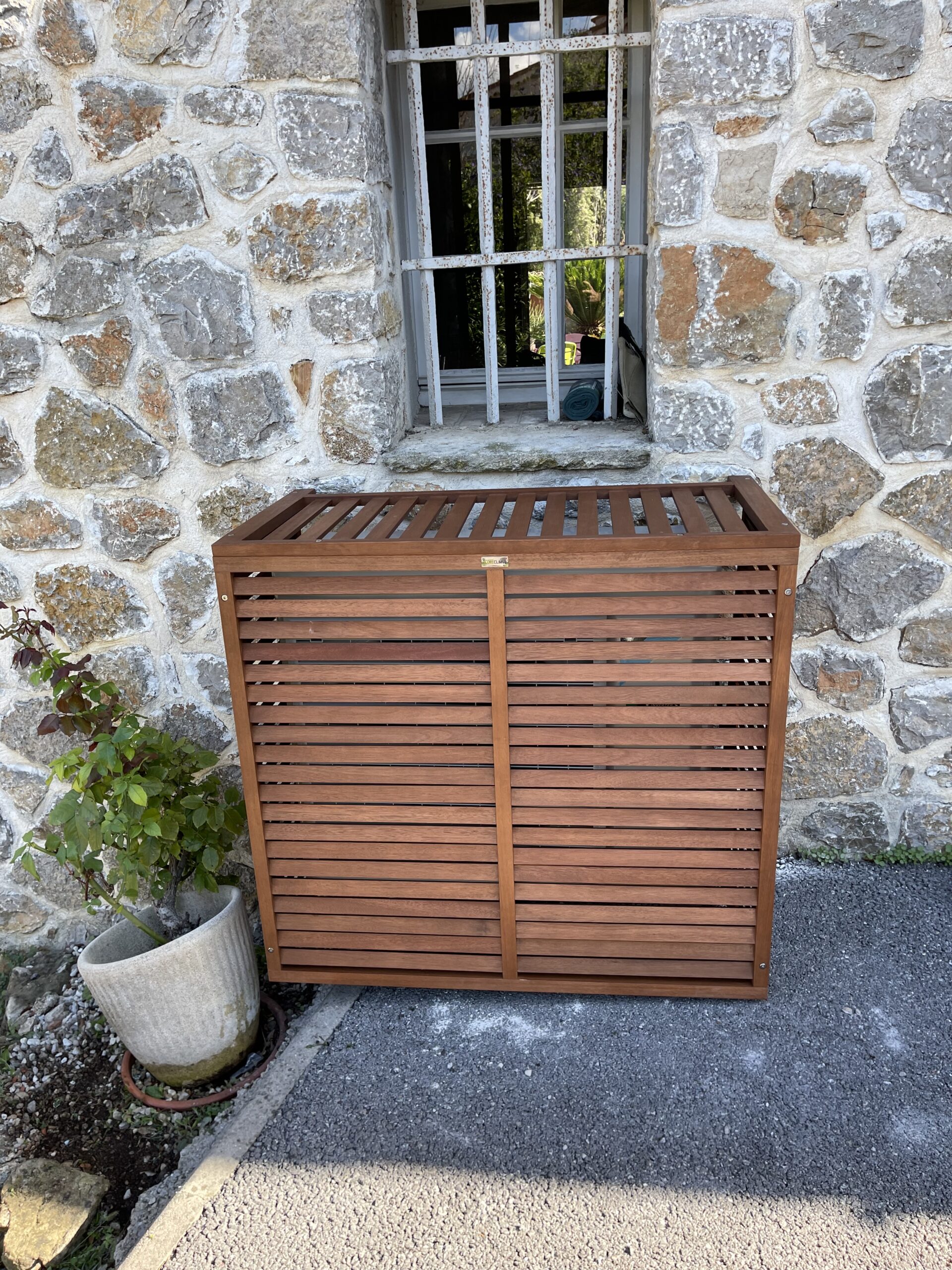 Cache pompe à chaleur et climatisation